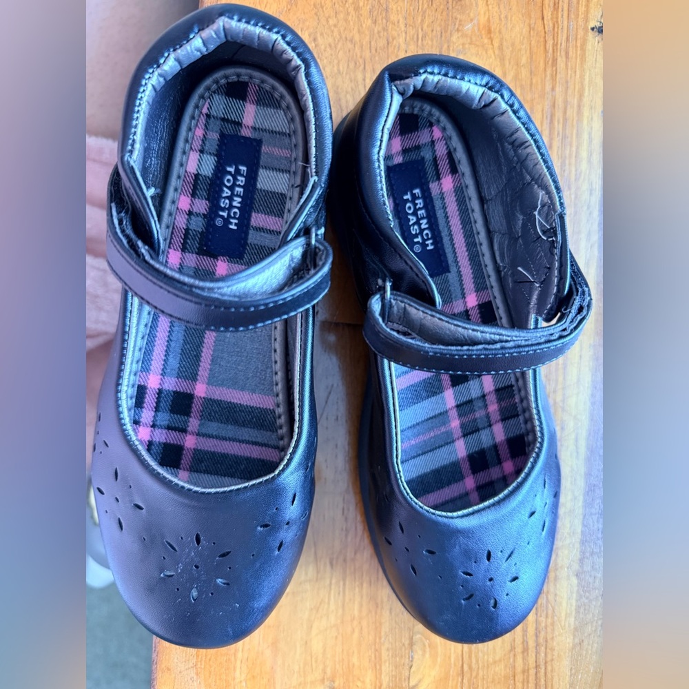 French Toast Black Dress Shoes Mary Jane’s for Girls Sz 3